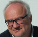 Head shot of Peter Kahrel