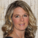 Head shot of Laurie Ruhlin