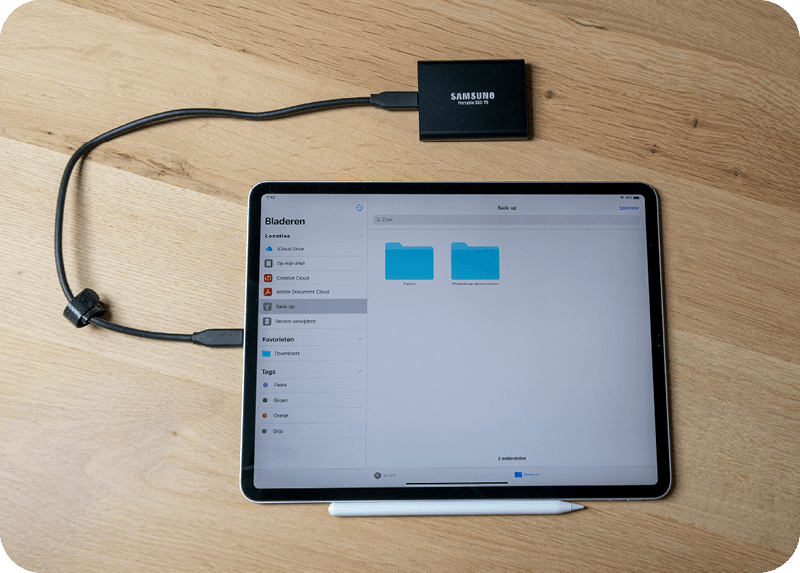 Figure 3. You can connect an external hard drive to your iPad.