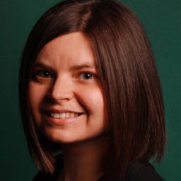 Kris Kashtanova 300x340 Kris Kashtanova