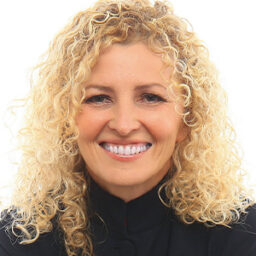 Carmen Simon