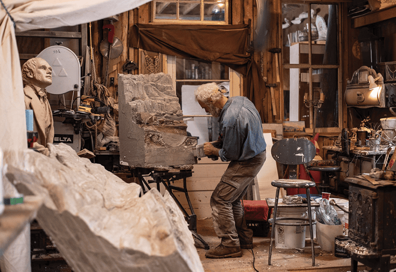 Figure 6. The sculptor is in his studio… but can AI move him to a cathedral?
